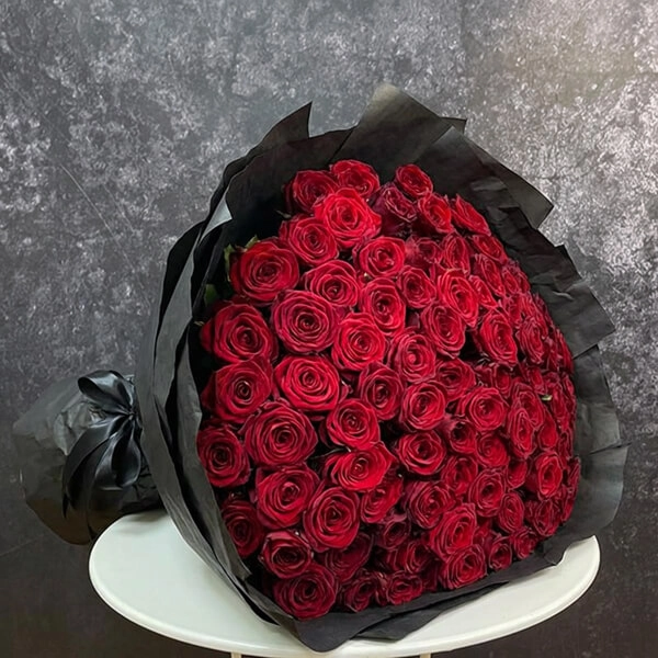 Why Red Roses Feel More Romantic Than Other Flowers