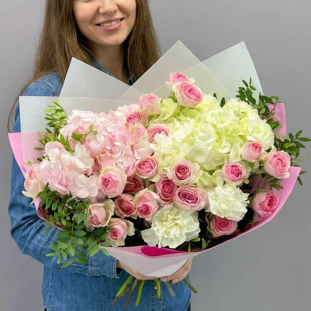 Pink Hydrangea Roses Bouquet